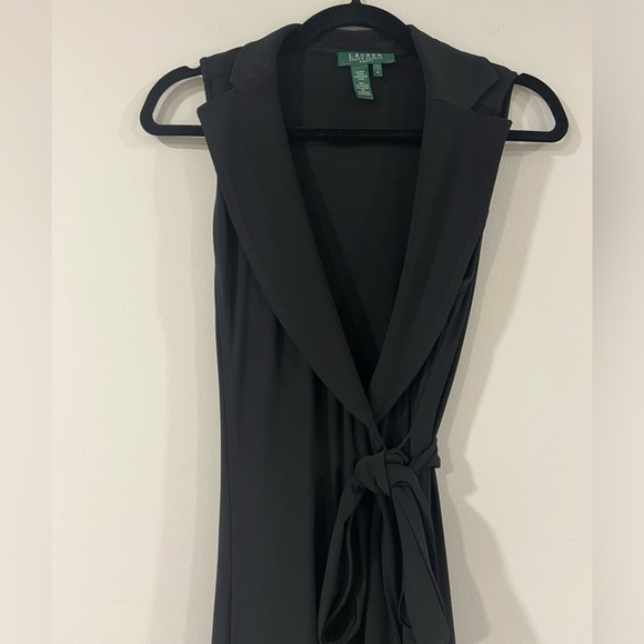 Lauren Ralph Lauren Women's Collared Sleeveless Wrap Dress
Cocktail Black Size 6 - Picture 2 of 4